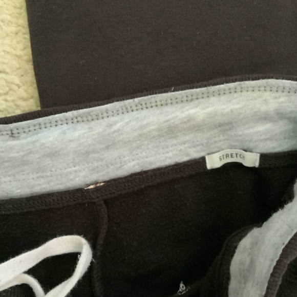 Size S or M stretch joggers - Picture 2 of 2